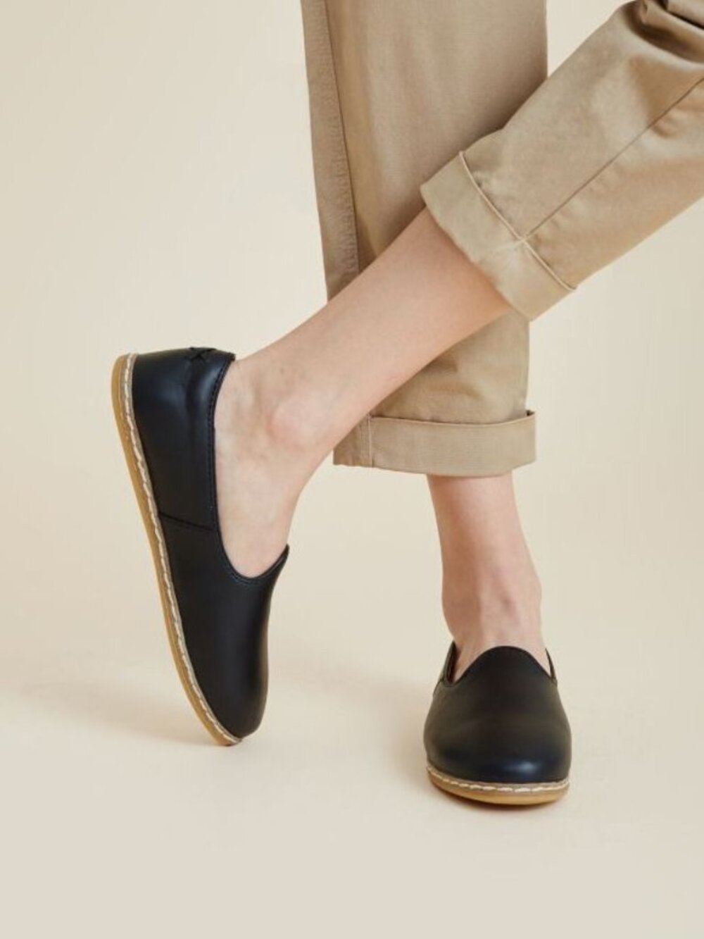 CHARIX Leather Slip On Shoes 39